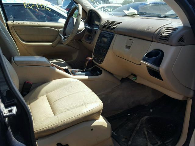 4JGAB72E51A267321 - 2001 MERCEDES-BENZ ML 430 蓝色 照片 5