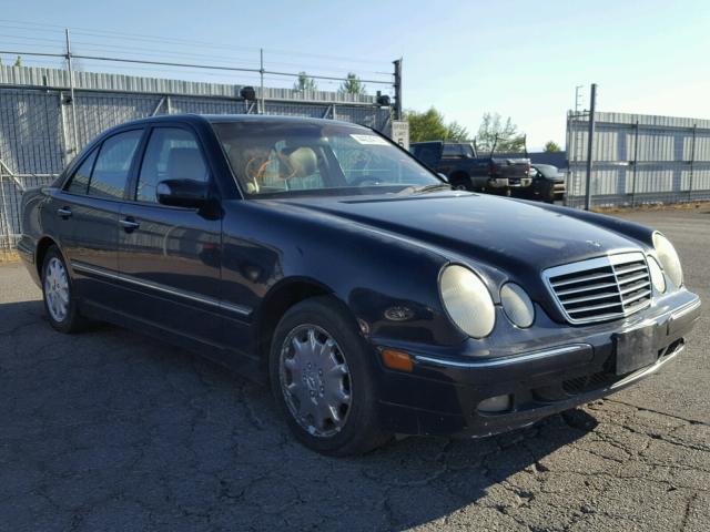 WDBJF65JXYA995608 - 2000 MERCEDES-BENZ E 320 BLUE photo 1