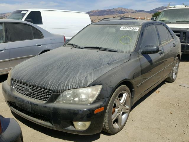 JTHBD192430080087 - 2003 LEXUS IS 300 BLACK photo 2