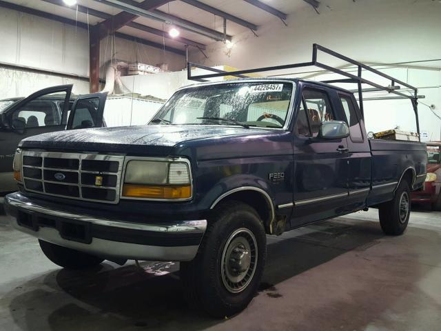 1FTHX25F6RKB47402 - 1994 FORD F250 BLUE photo 2