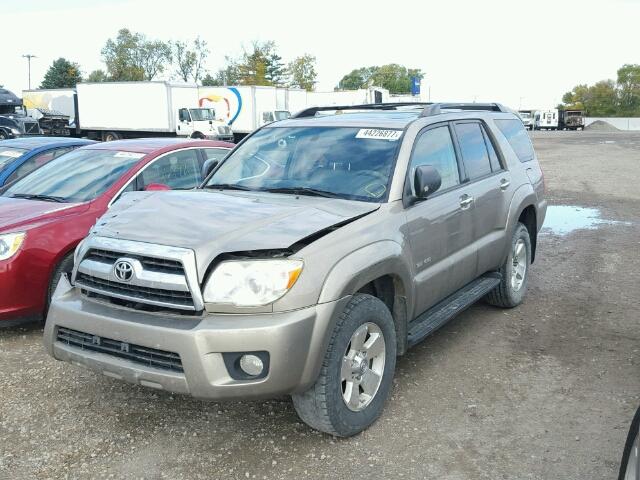 JTEBU14R670125165 - 2007 TOYOTA 4RUNNER SR TAN photo 2