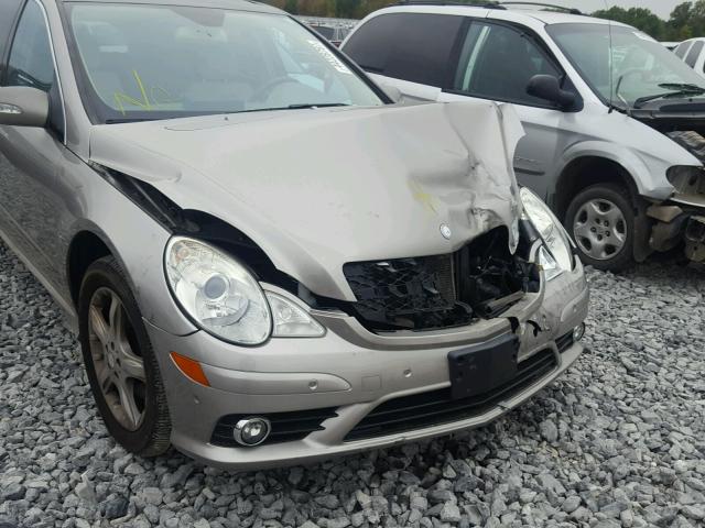 4JGCB65E38A071497 - 2008 MERCEDES-BENZ R 350 SILVER photo 9