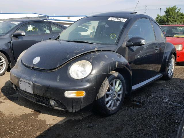 3VWCK31CX5M417595 - 2005 VOLKSWAGEN NEW BEETLE Qara foto 2