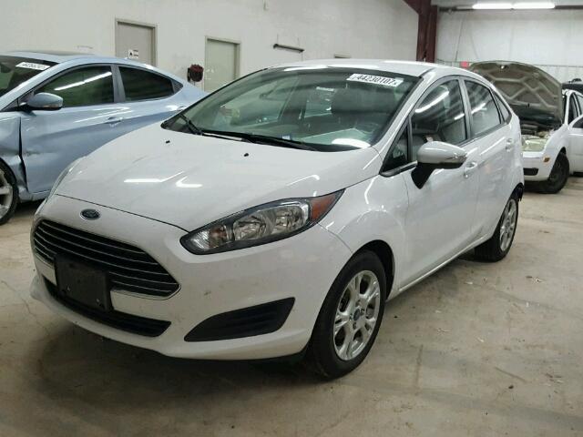 3FADP4BJ4EM151332 - 2014 FORD FIESTA WHITE photo 2