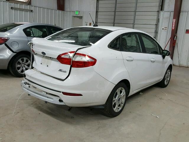 3FADP4BJ4EM151332 - 2014 FORD FIESTA WHITE photo 4