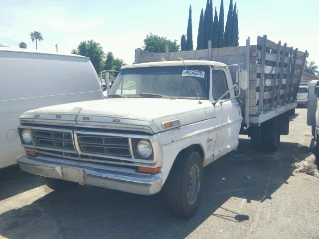 000000F25YRD97395 - 1969 FORD F 350 WHITE photo 2