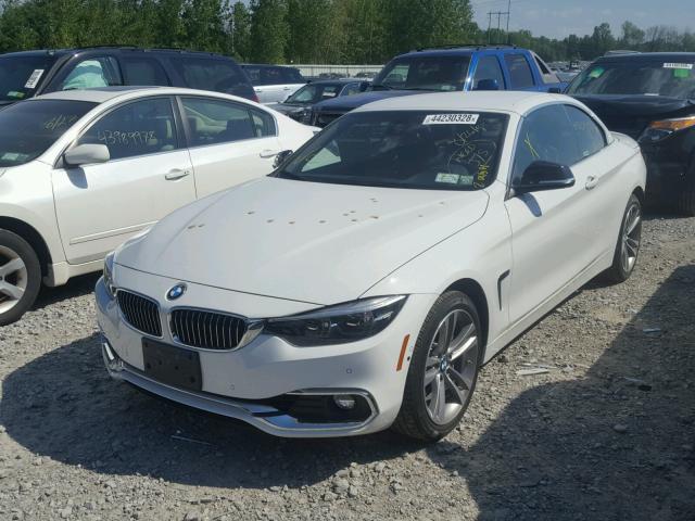 WBA4Z7C57JED47529 - 2018 BMW 440XI WHITE photo 2