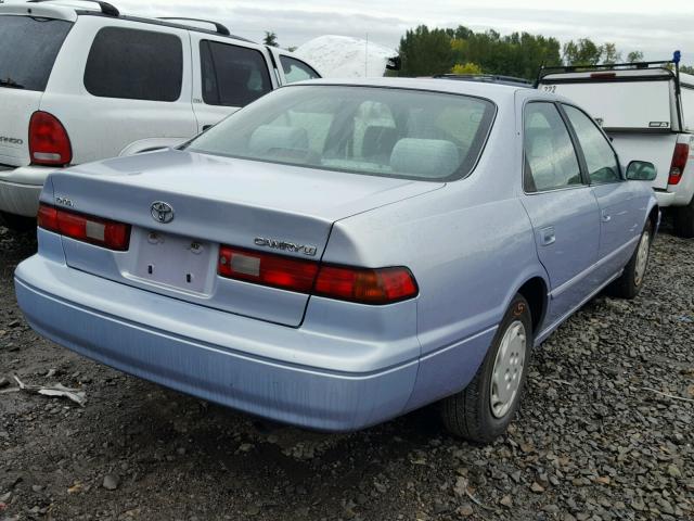 JT2BG22K6V0028870 - 1997 TOYOTA CAMRY LE BLUE photo 4