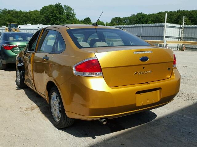 1FAHP35N39W107998 - 2009 FORD FOCUS SE GOLD photo 3