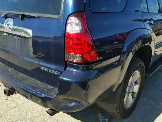 JTEBU14R270122098 - 2007 TOYOTA 4RUNNER SR BLUE photo 9