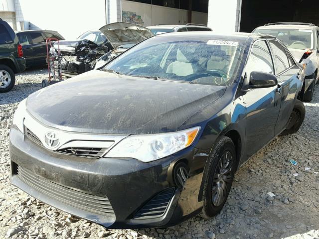 4T4BF1FK3DR317258 - 2013 TOYOTA CAMRY L BLACK photo 2