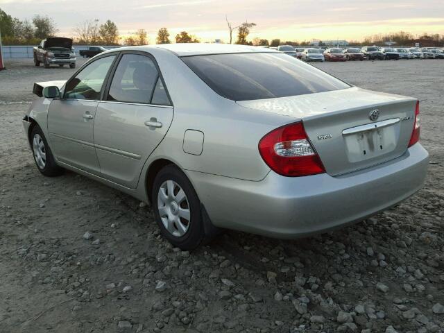JTDBE32K430208770 - 2003 TOYOTA CAMRY LE ვერცხლისფერი ფოტო 3