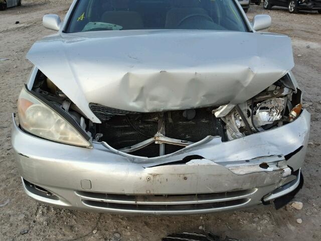 JTDBE32K430208770 - 2003 TOYOTA CAMRY LE SILVER photo 9