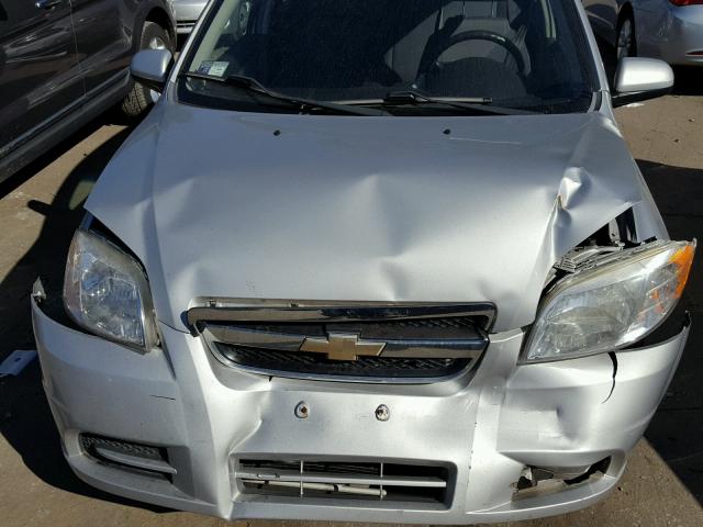 KL1TD5DE0AB109429 - 2010 CHEVROLET AVEO LS SILVER photo 7