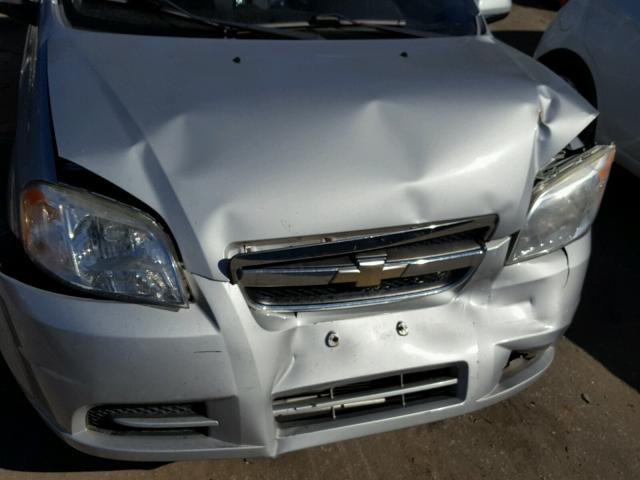 KL1TD5DE0AB109429 - 2010 CHEVROLET AVEO LS SILVER photo 9