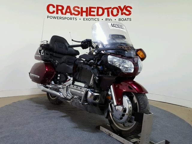 1HFSC47094A306729 - 2004 HONDA GL1800 MAROON photo 2