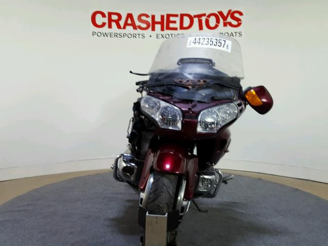 1HFSC47094A306729 - 2004 HONDA GL1800 MAROON photo 3