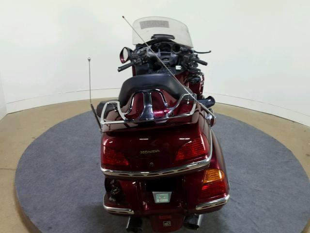 1HFSC47094A306729 - 2004 HONDA GL1800 MAROON photo 9