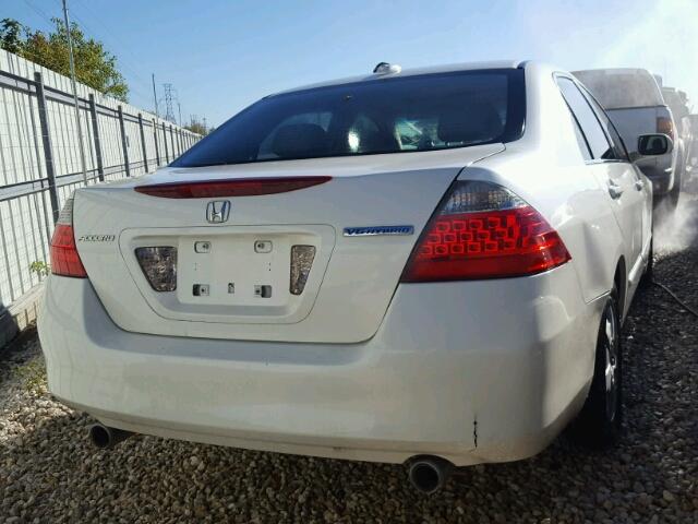 JHMCN36466C001296 - 2006 HONDA ACCORD HYB WHITE photo 4