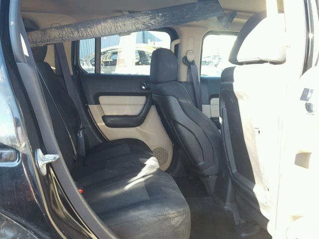5GTDN136668123698 - 2006 HUMMER H3 Noir photo 6