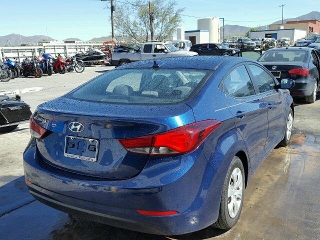 5NPDH4AE4GH710477 - 2016 HYUNDAI ELANTRA SE BLUE photo 4