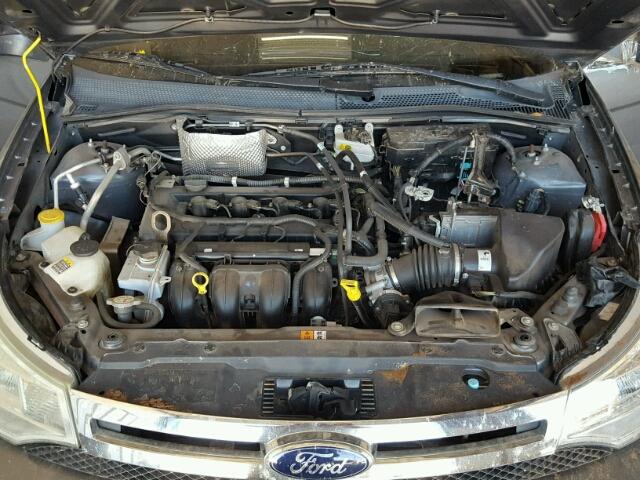 1FAHP3FN8AW262646 - 2010 FORD FOCUS GRAY photo 7