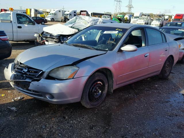 1N4AL11D44C177177 - 2004 NISSAN ALTIMA BAS SILVER photo 2