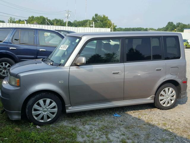 JTLKT324X54021072 - 2005 TOYOTA SCION XB Сұр фото 2