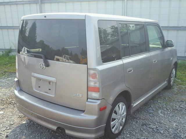 JTLKT324X54021072 - 2005 TOYOTA SCION XB Сұр фото 4