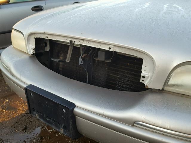 1G4HR52K9VH509741 - 1997 BUICK LESABRE LI SILVER photo 9