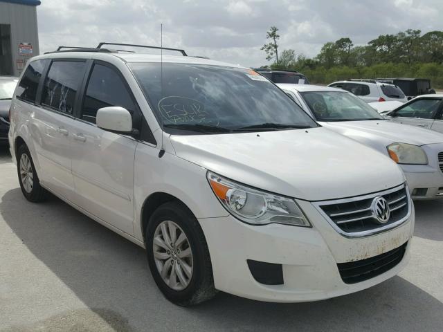 2C4RVABG7CR355640 - 2012 VOLKSWAGEN ROUTAN SE WHITE photo 1