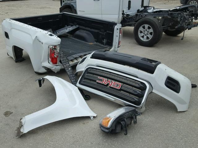 1GTH6AE3XF1215334 - 2015 GMC CANYON WHITE photo 1