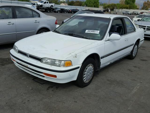 1HGCB7259NA046664 - 1992 HONDA ACCORD LX WHITE photo 2