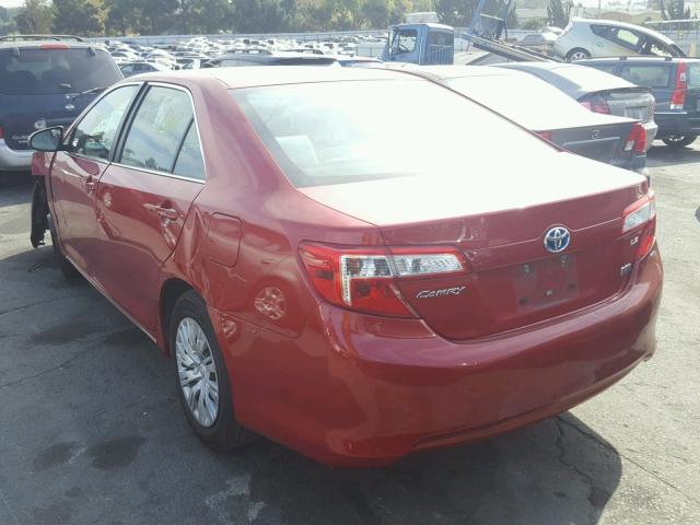 4T1BD1FK1EU109204 - 2014 TOYOTA CAMRY HYBR RED photo 3