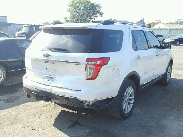 1FMHK7D83CGA34981 - 2012 FORD EXPLORER X WHITE photo 4