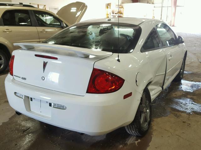 1G2AL15F687317903 - 2008 PONTIAC G5 SE WHITE photo 4