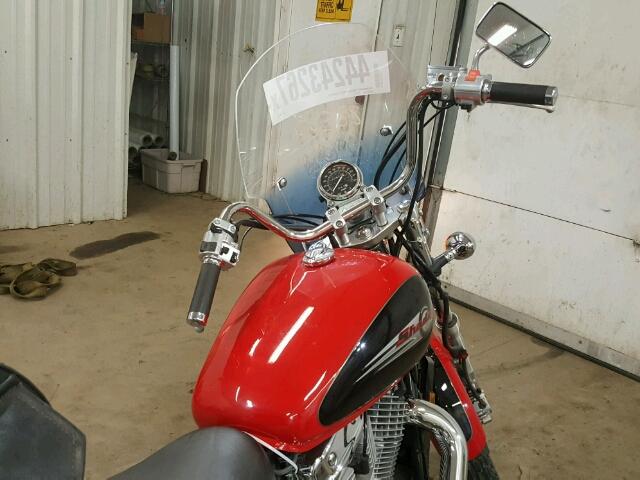 1HFSC1807YA400661 - 2000 HONDA VT1100 RED photo 5