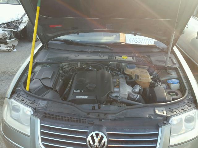 WVWPD63B32P226823 - 2002 VOLKSWAGEN PASSAT GLS GREEN photo 7