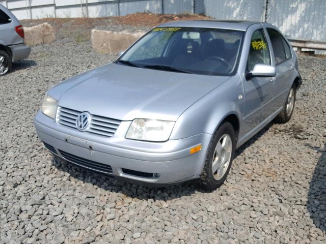 3VWSK69M72M097772 - 2002 VOLKSWAGEN JETTA GLS SILVER photo 2