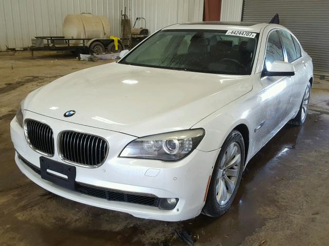 WBAKA83509CY34337 - 2009 BMW 750 I WHITE photo 2