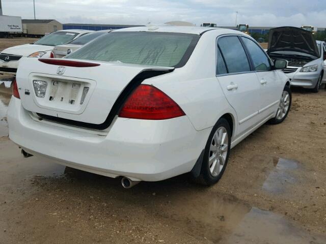 1HGCM66596A047412 - 2006 HONDA ACCORD EX WHITE photo 4