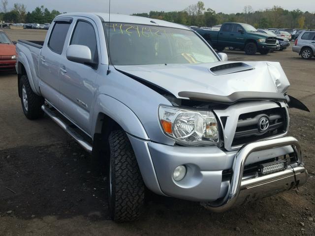 5TEMU52NX6Z293832 - 2006 TOYOTA TACOMA DOU SILVER photo 1