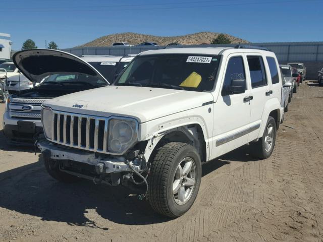 1J8GN58K38W232032 - 2008 JEEP LIBERTY LI WHITE photo 2