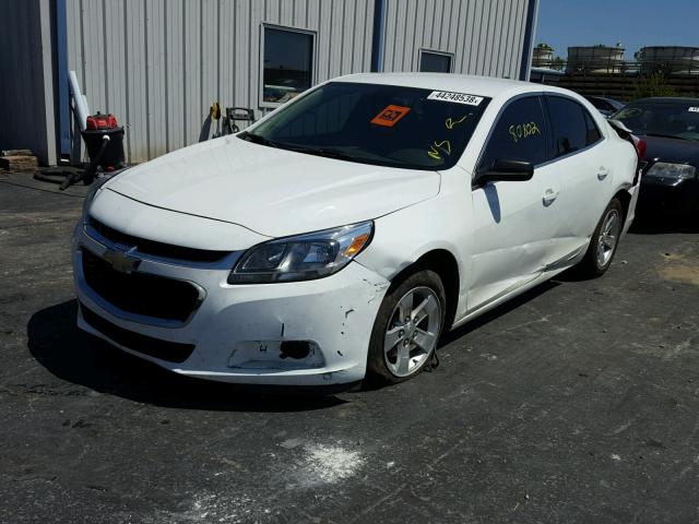 1G11B5SL1FF344647 - 2015 CHEVROLET MALIBU LS თეთრი ფოტო 2
