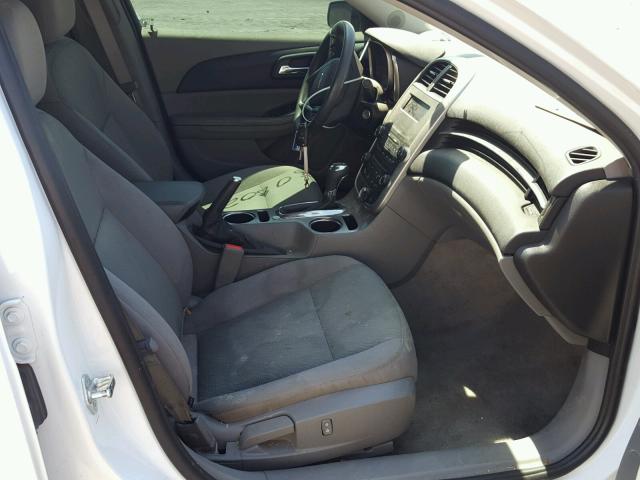 1G11B5SL1FF344647 - 2015 CHEVROLET MALIBU LS თეთრი ფოტო 5
