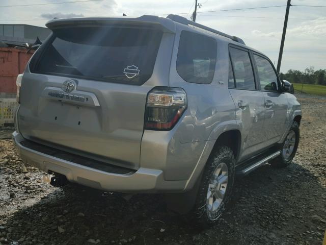 JTEZU5JR0F5102976 - 2015 TOYOTA 4RUNNER SR SILVER photo 4