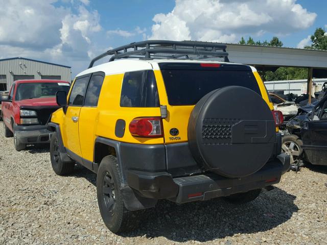 JTEZU11F470002652 - 2007 TOYOTA FJ CRUISER YELLOW photo 3