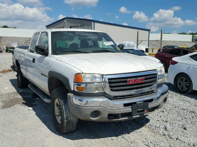 1GTHC29U95E343282 - 2005 GMC SIERRA C25 WHITE photo 1