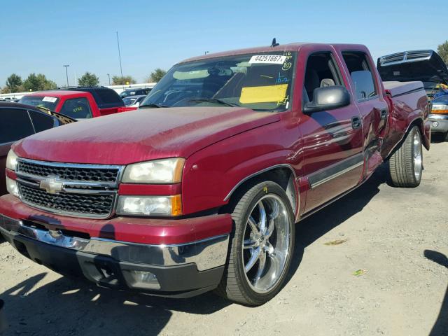 2GCEC13Z561302202 - 2006 CHEVROLET SILVERADO BURGUNDY photo 2