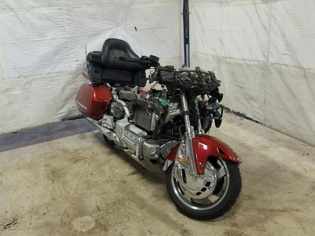 1HFSC47071A004173 - 2001 HONDA GL1800 RED photo 1